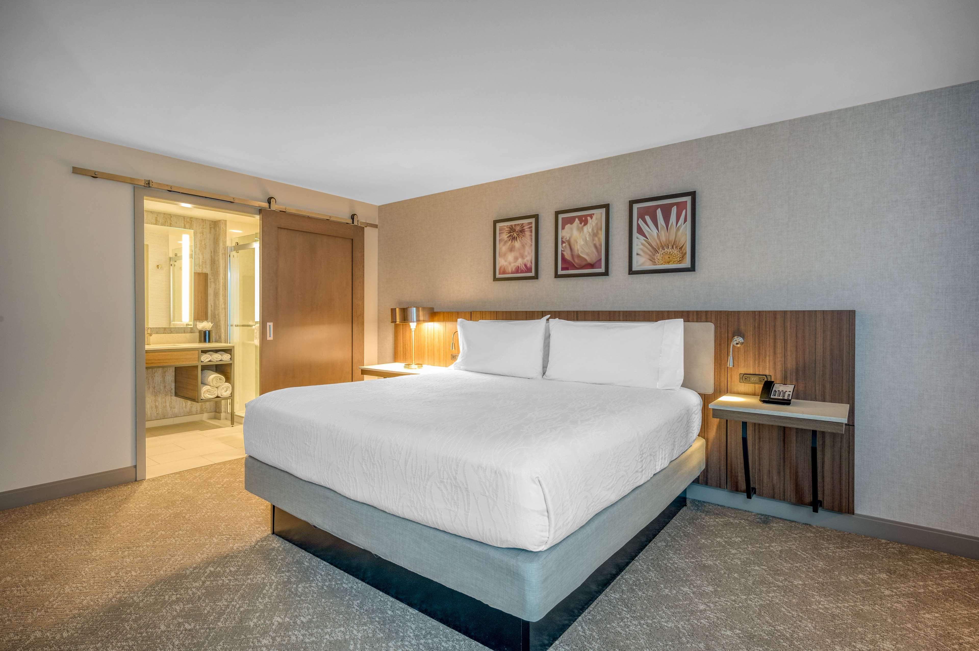 Hilton Garden Inn Boston Logan Airport Extérieur photo