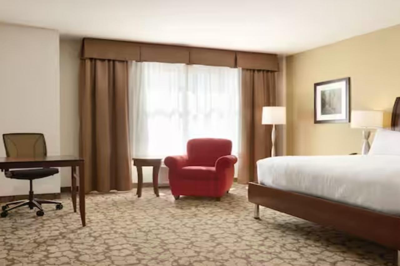 Hilton Garden Inn Boston Logan Airport Extérieur photo