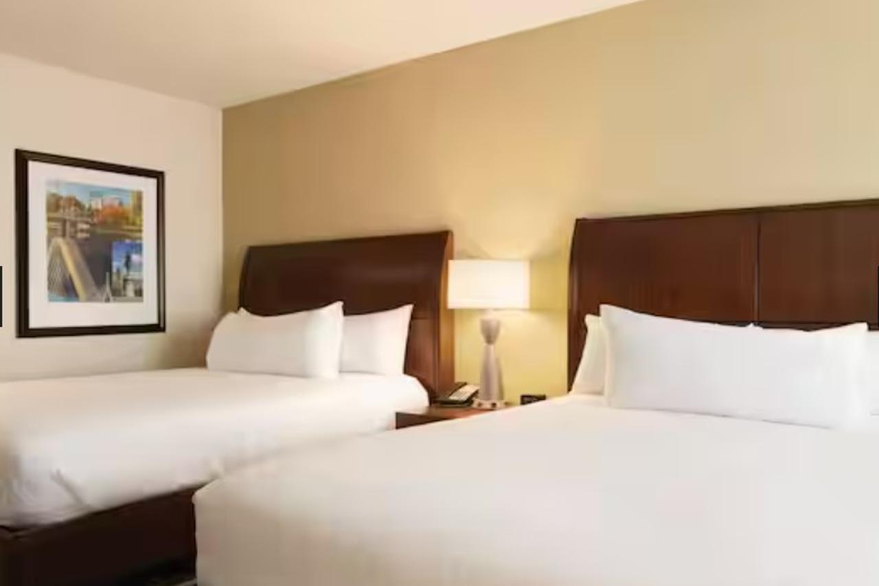 Hilton Garden Inn Boston Logan Airport Extérieur photo