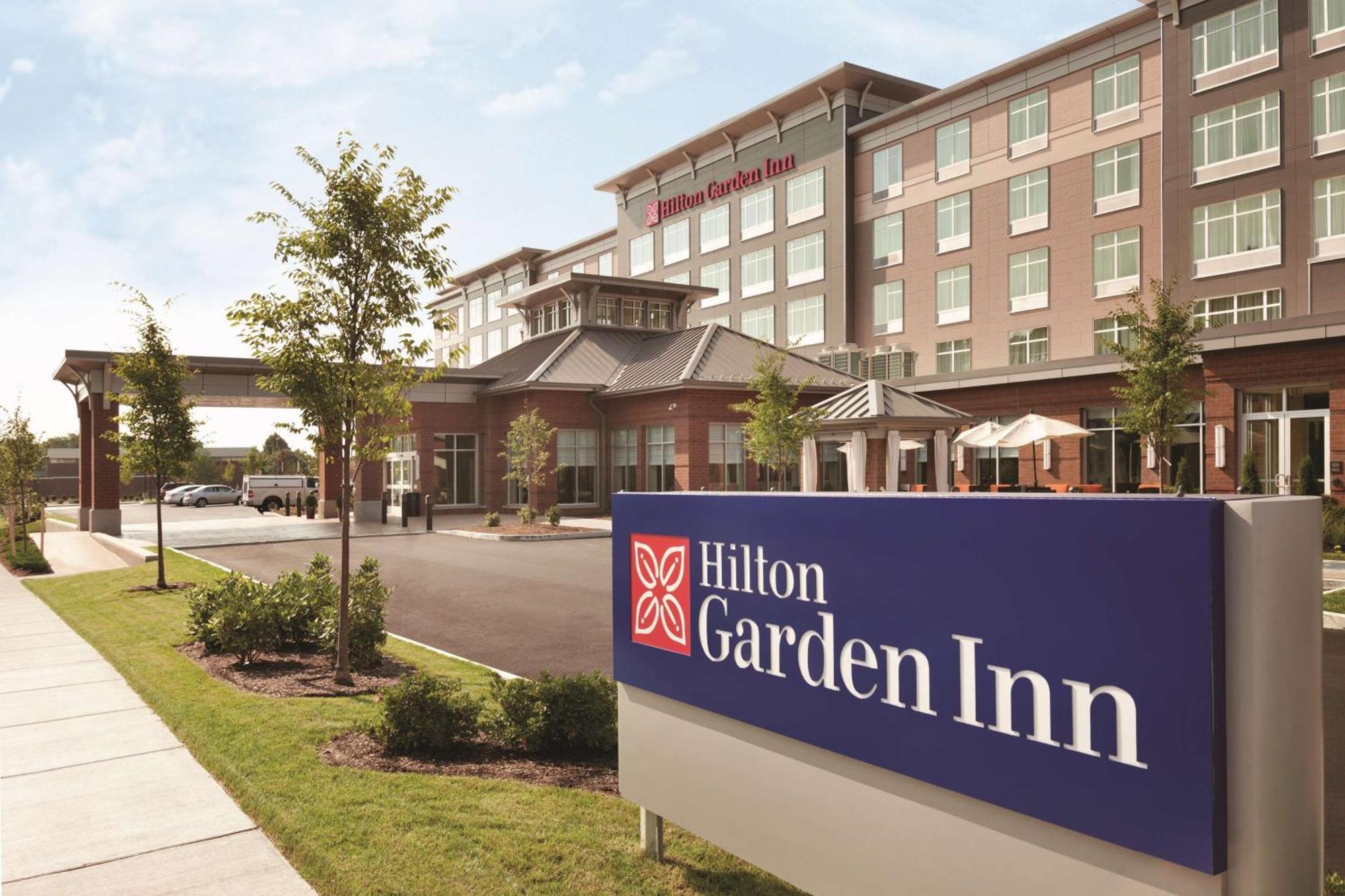 Hilton Garden Inn Boston Logan Airport Extérieur photo